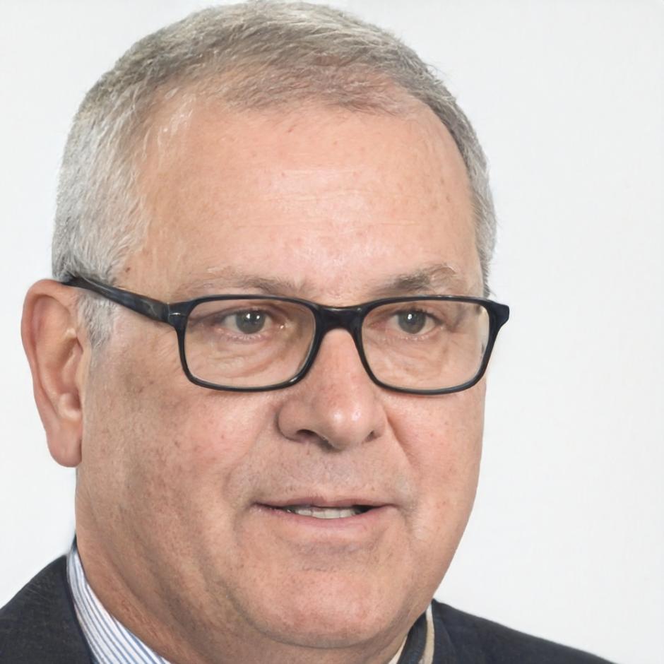 Director de formación especializado en métricas presupuestarias